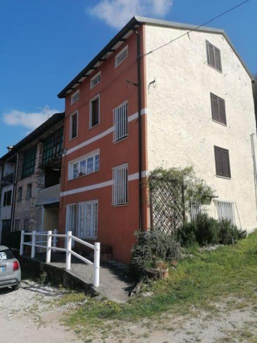 Vila La Casa Sotto Il Pino Torrebelvicino Exteriér fotografie